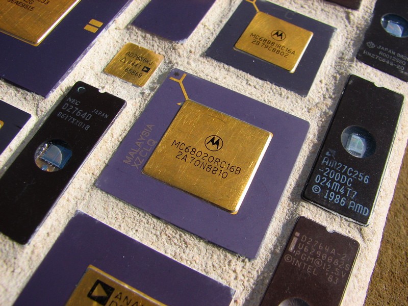 Is it a Macintosh II or is it a trivet?