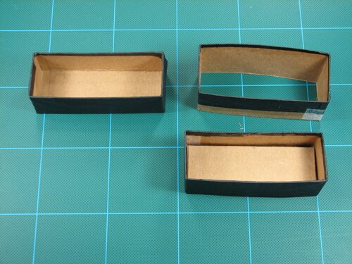 insert base into outer box base