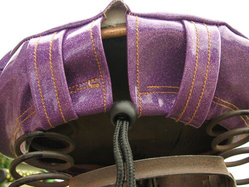 Straps, springs and drawstring