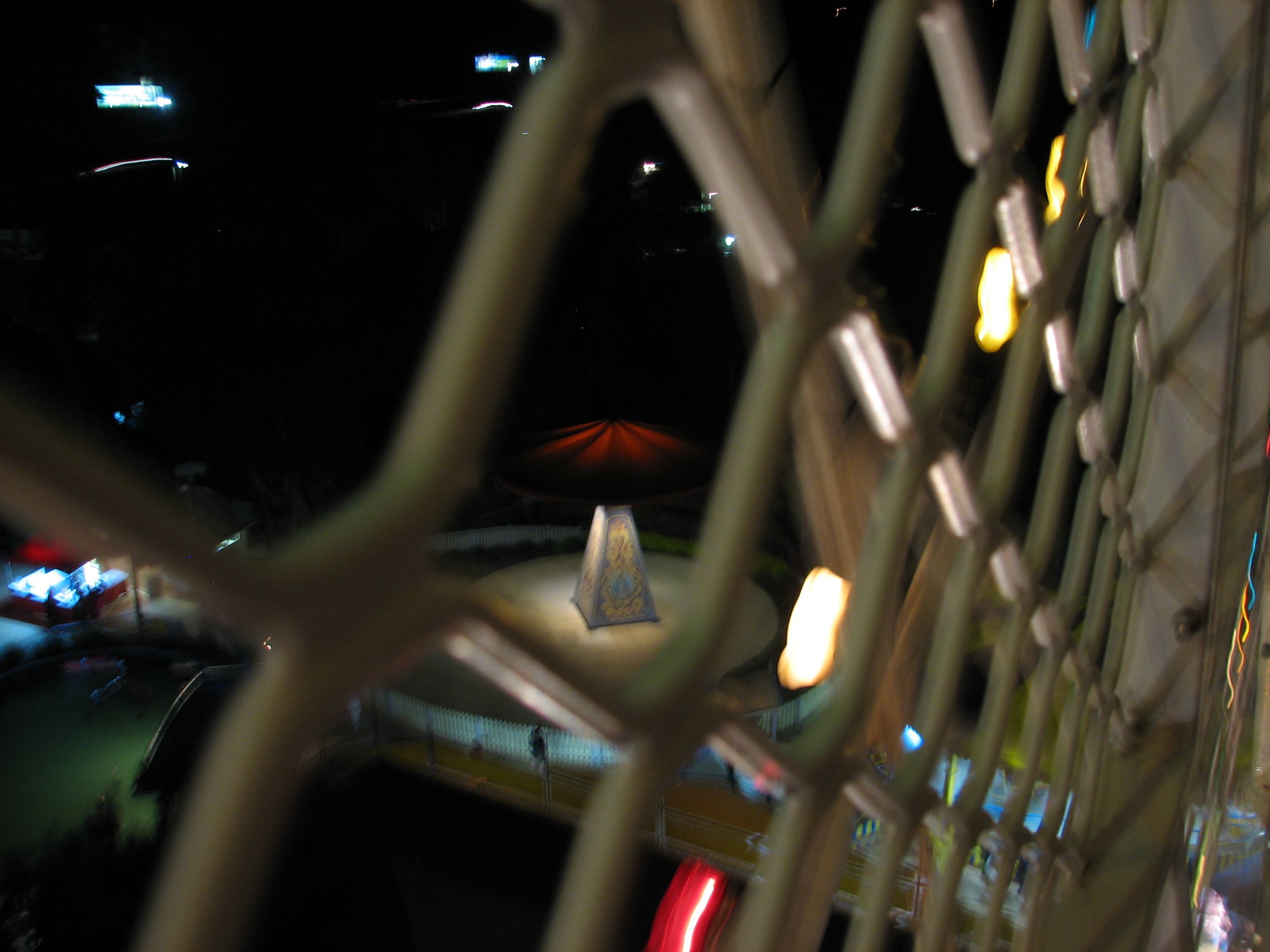 swing ride from ferris wheel