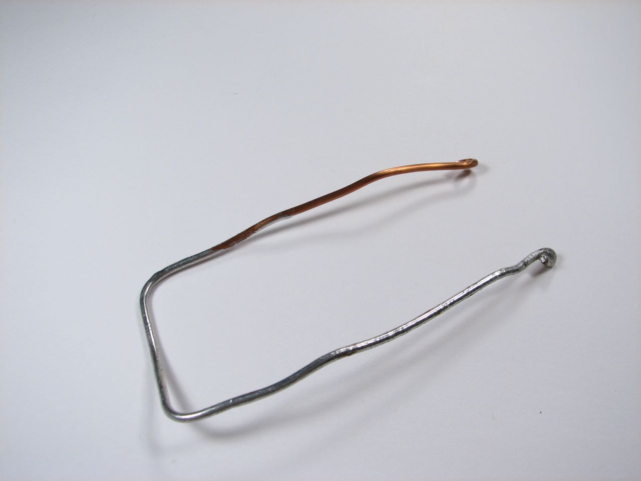 A velvet bristlebot racing snail