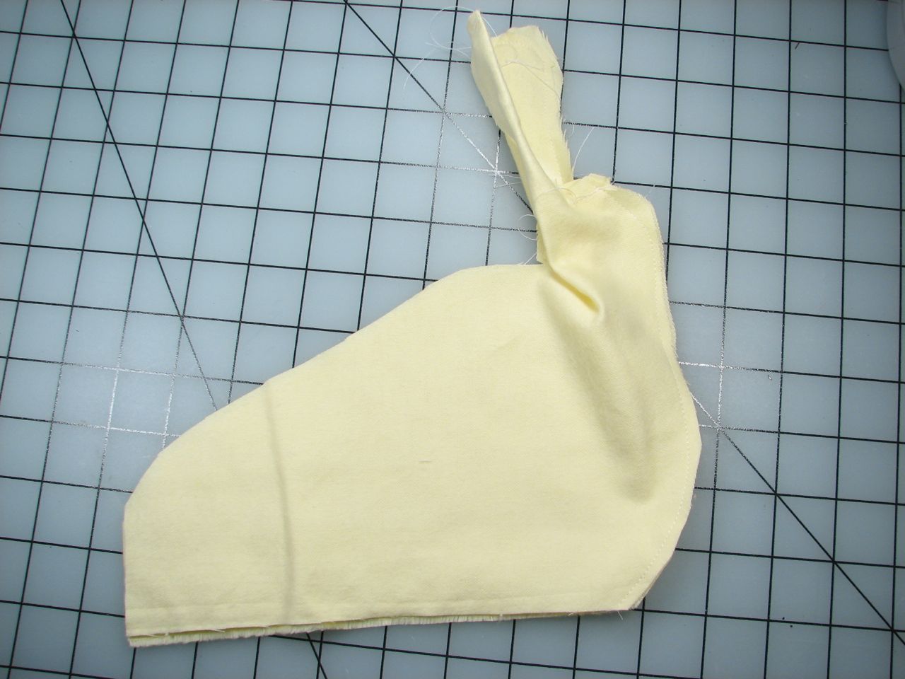 A velvet bristlebot racing snail