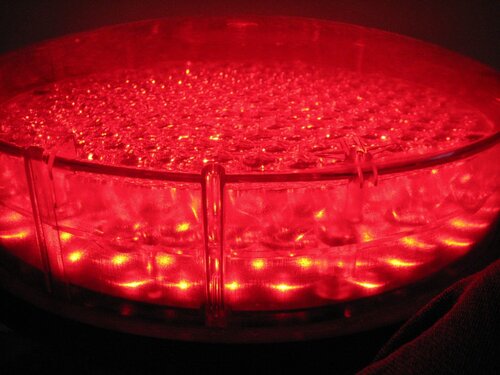 LED Stoplight (side view, on)