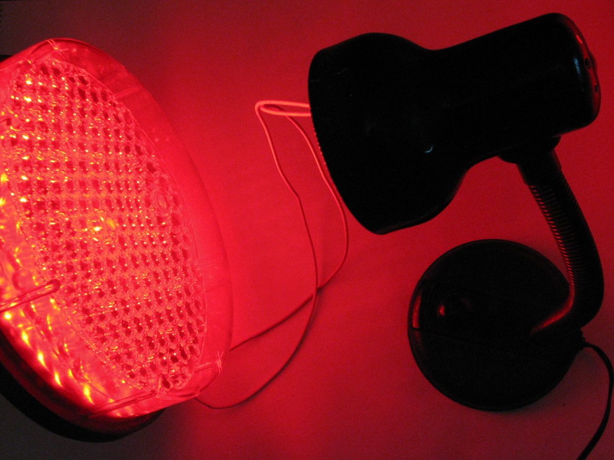 LED Stoplight (on, with lamp)