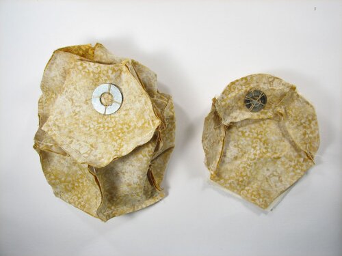 d12 bag: ghetto magnetic closure