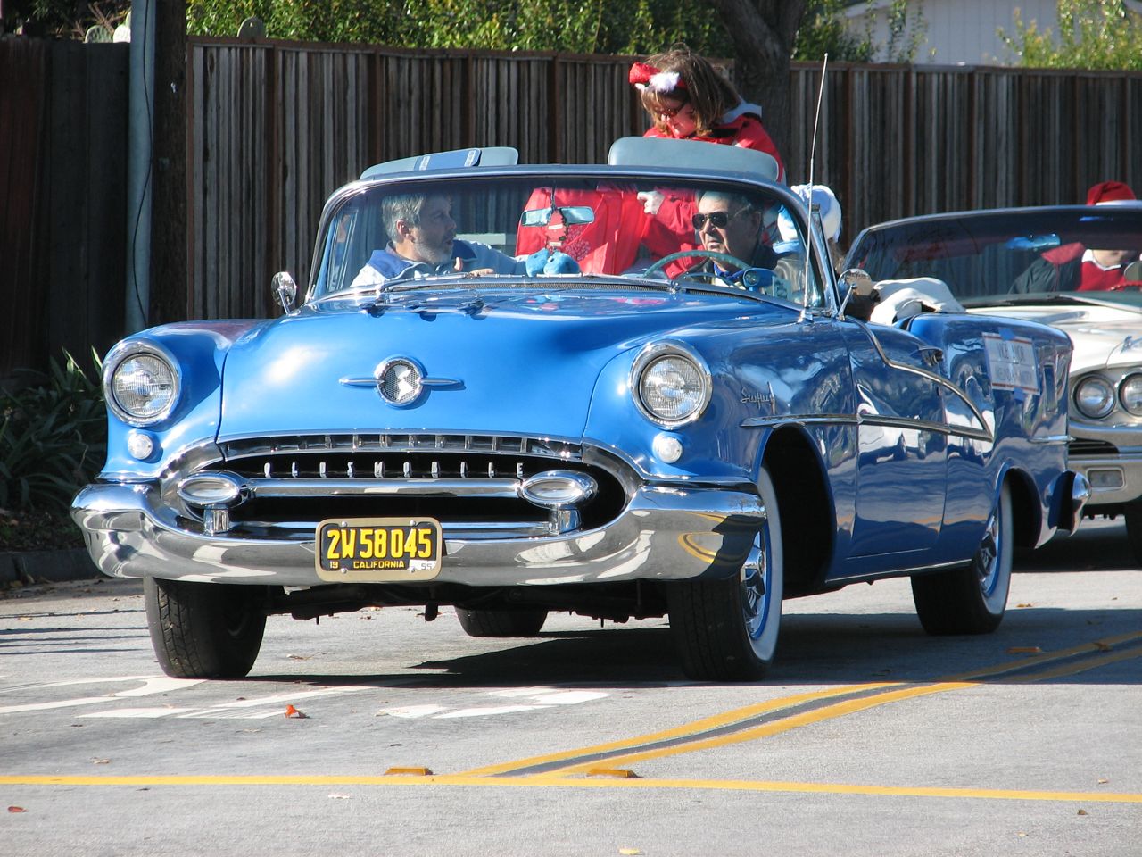 Lakewood neighborhood holiday parade