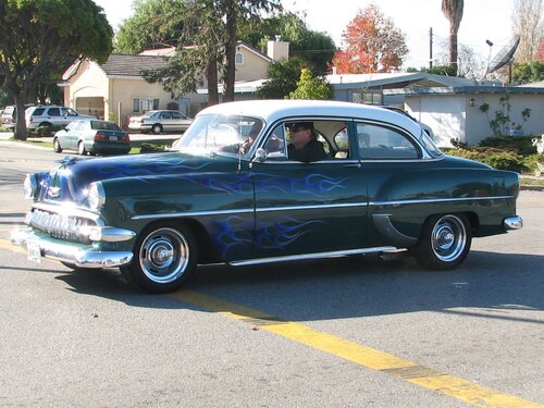 Lakewood neighborhood holiday parade