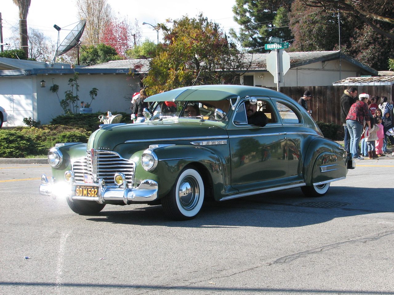 Lakewood neighborhood holiday parade