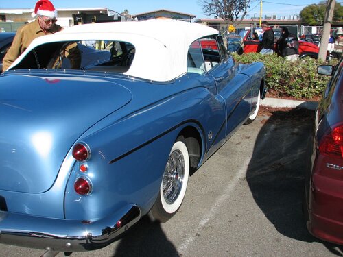 Lakewood neighborhood holiday parade