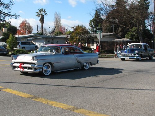 Lakewood neighborhood holiday parade