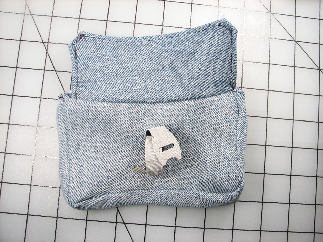 Meggy Jr RGB Cozy-14