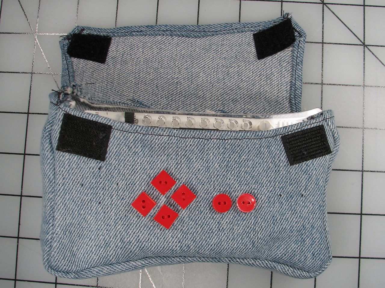 Meggy Jr RGB Cozy-17