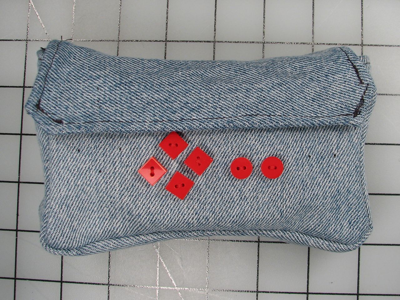 Meggy Jr RGB Cozy-16