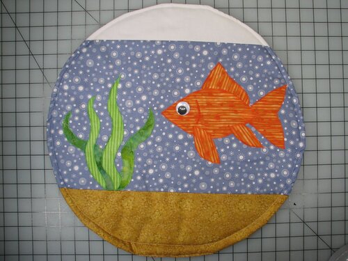 Fishbowl cat quilt27