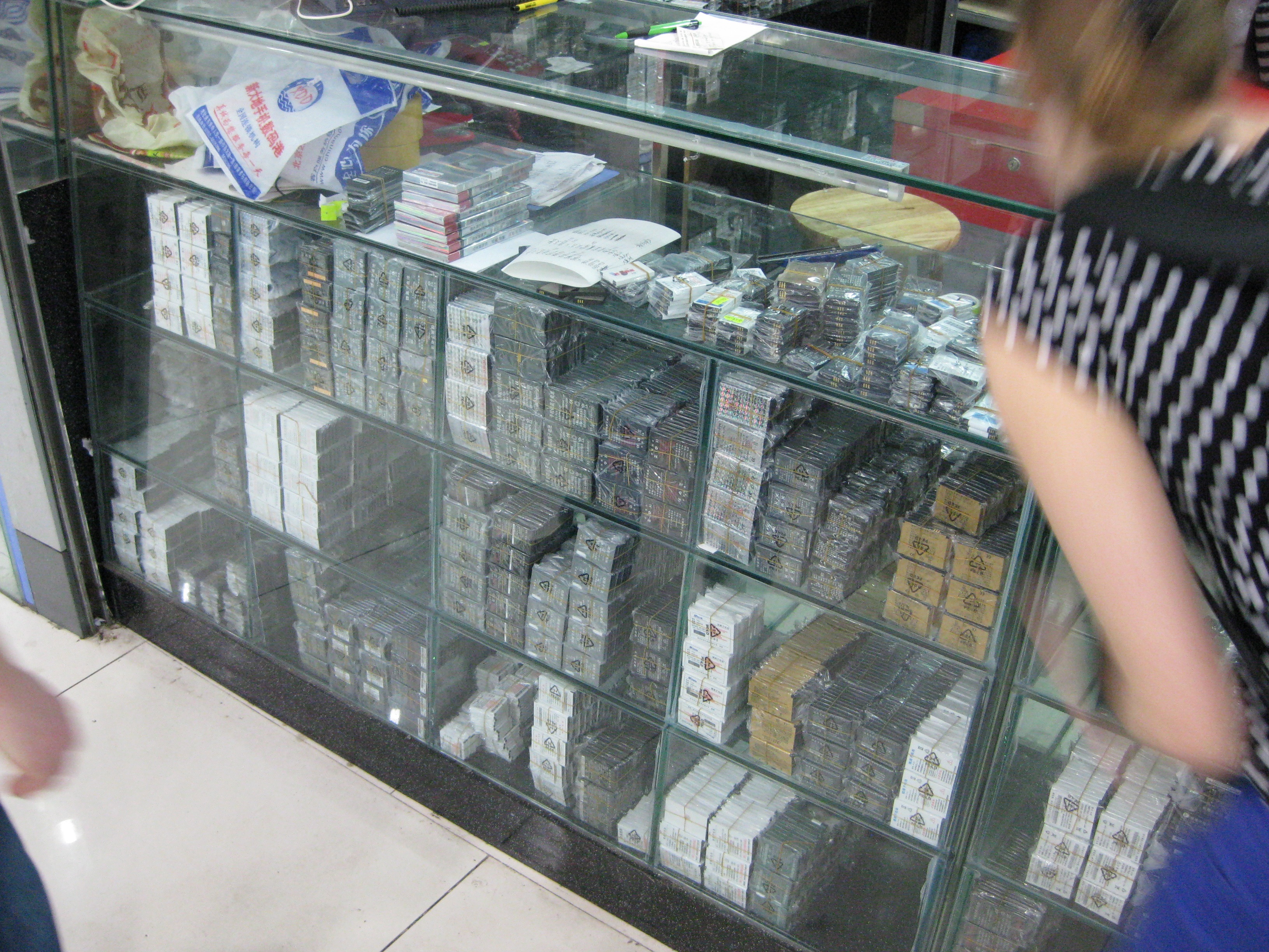 Cell phone batteries-3