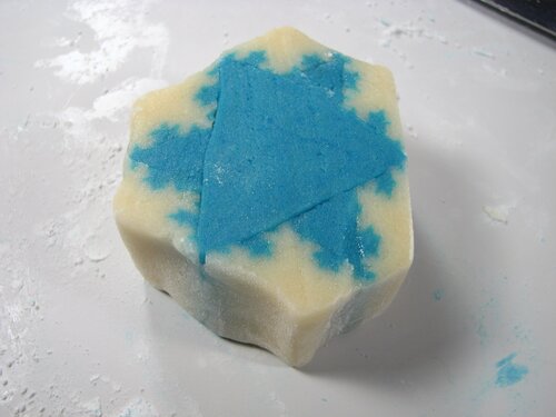 Fractal Snowflake Cupcakes - 19