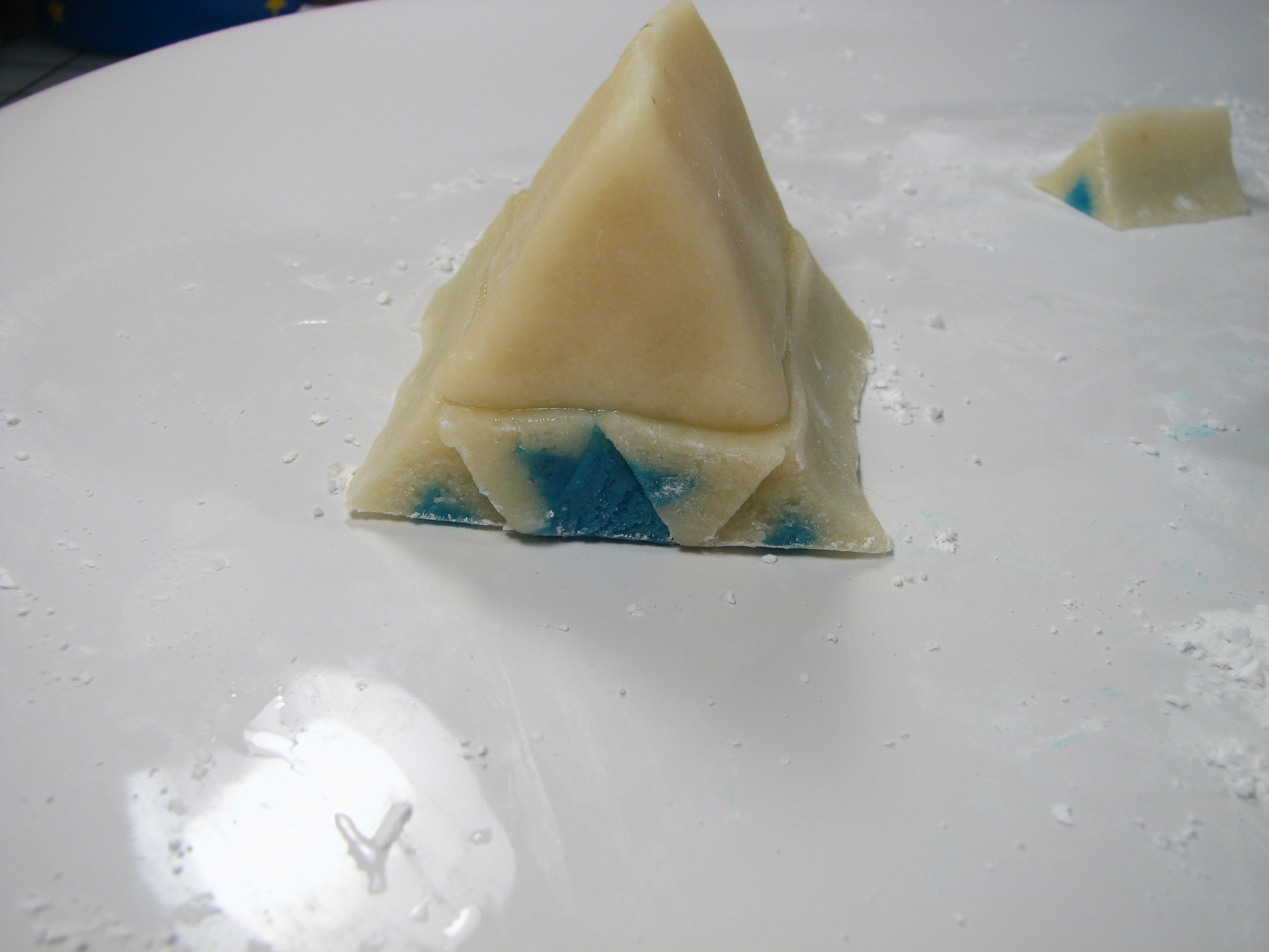 Fractal Snowflake Cupcakes - 17