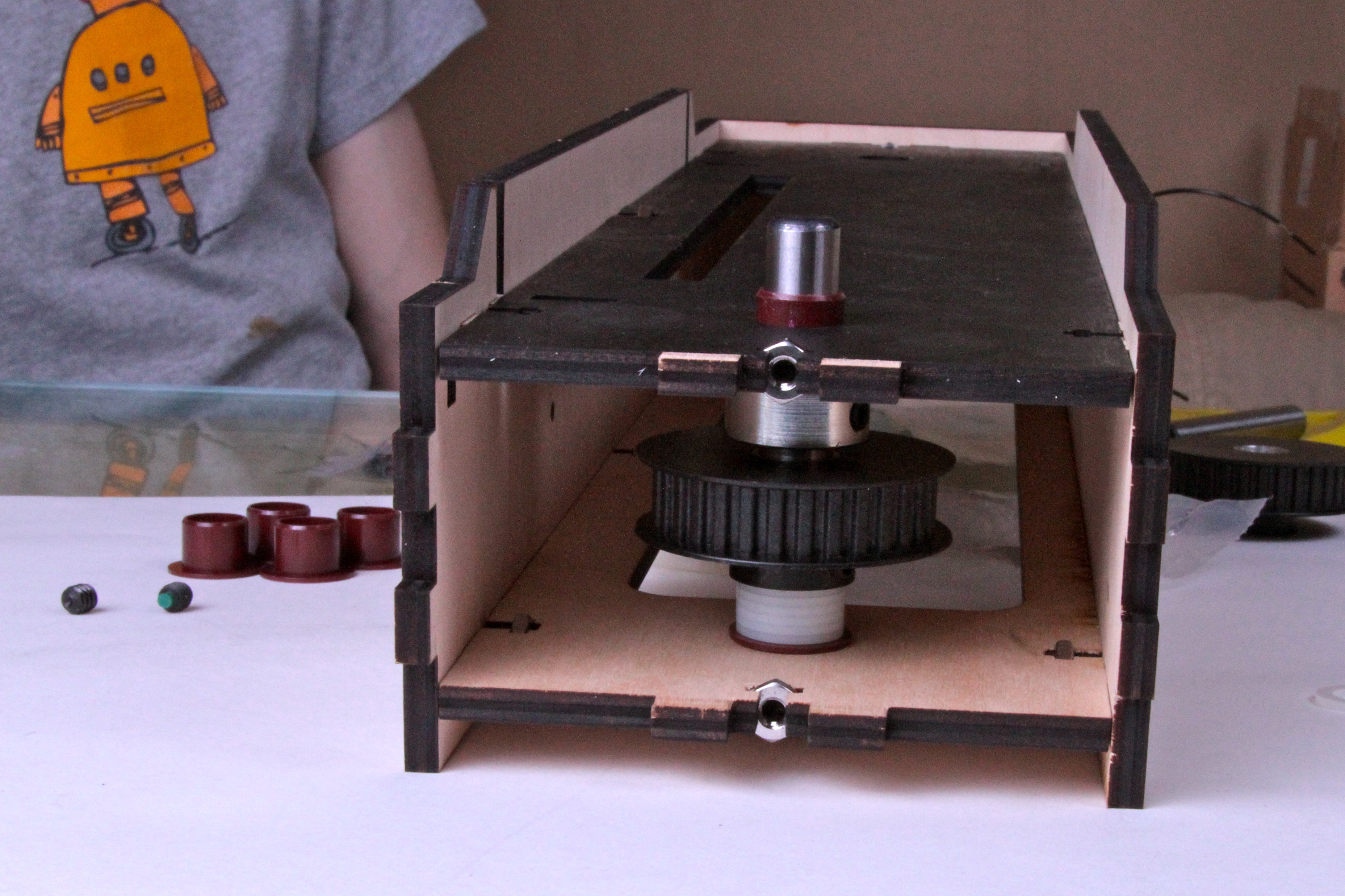 Idler pulley, inside paddlebox