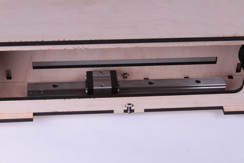 Linear stage