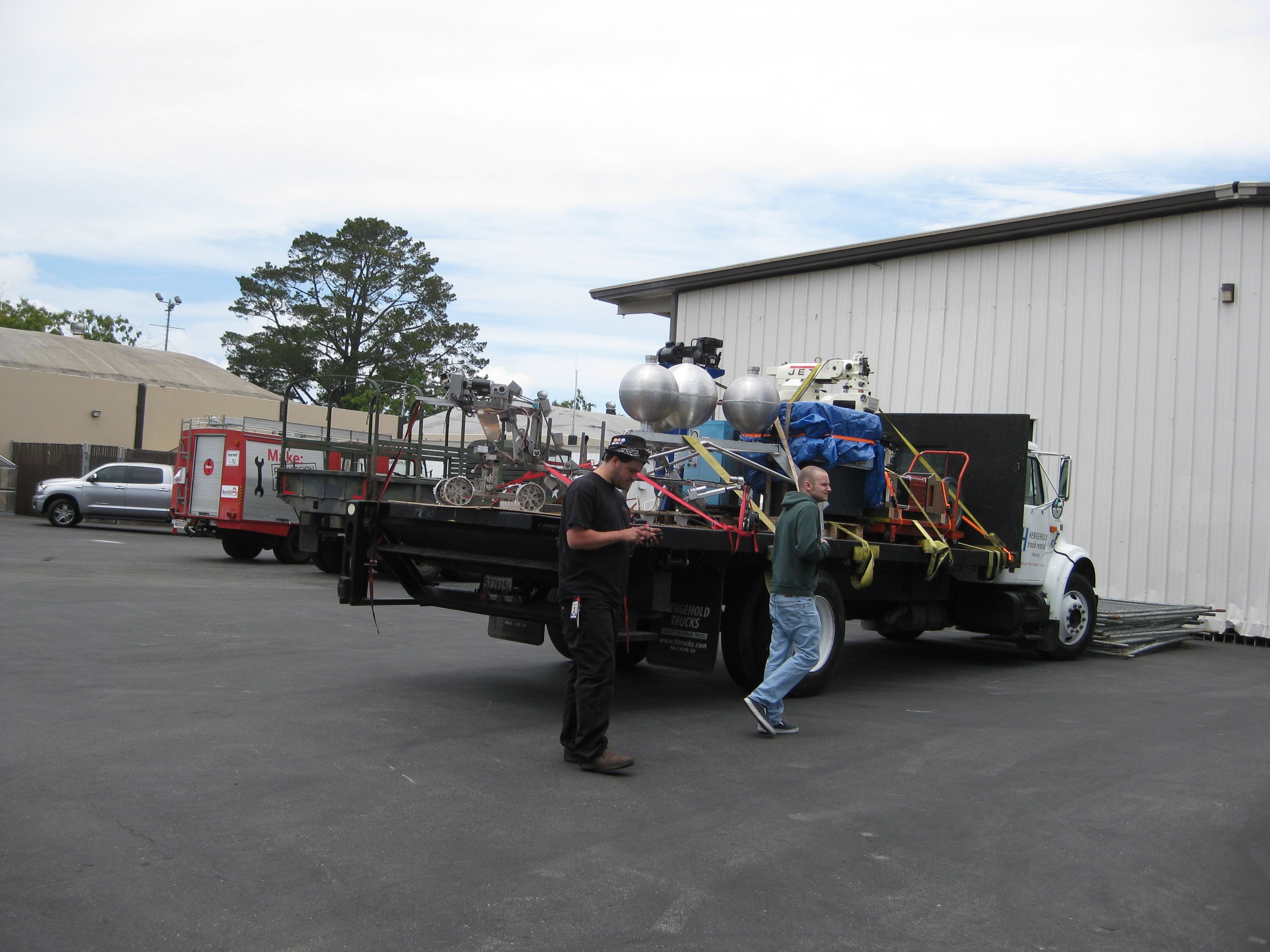 MakerFaire - Day 0 - 14