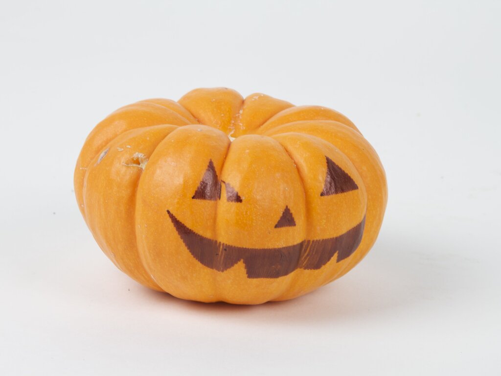 mini jack-o-lantern