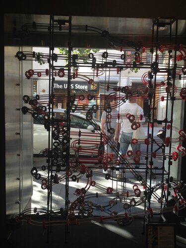 Makerbot store ball run