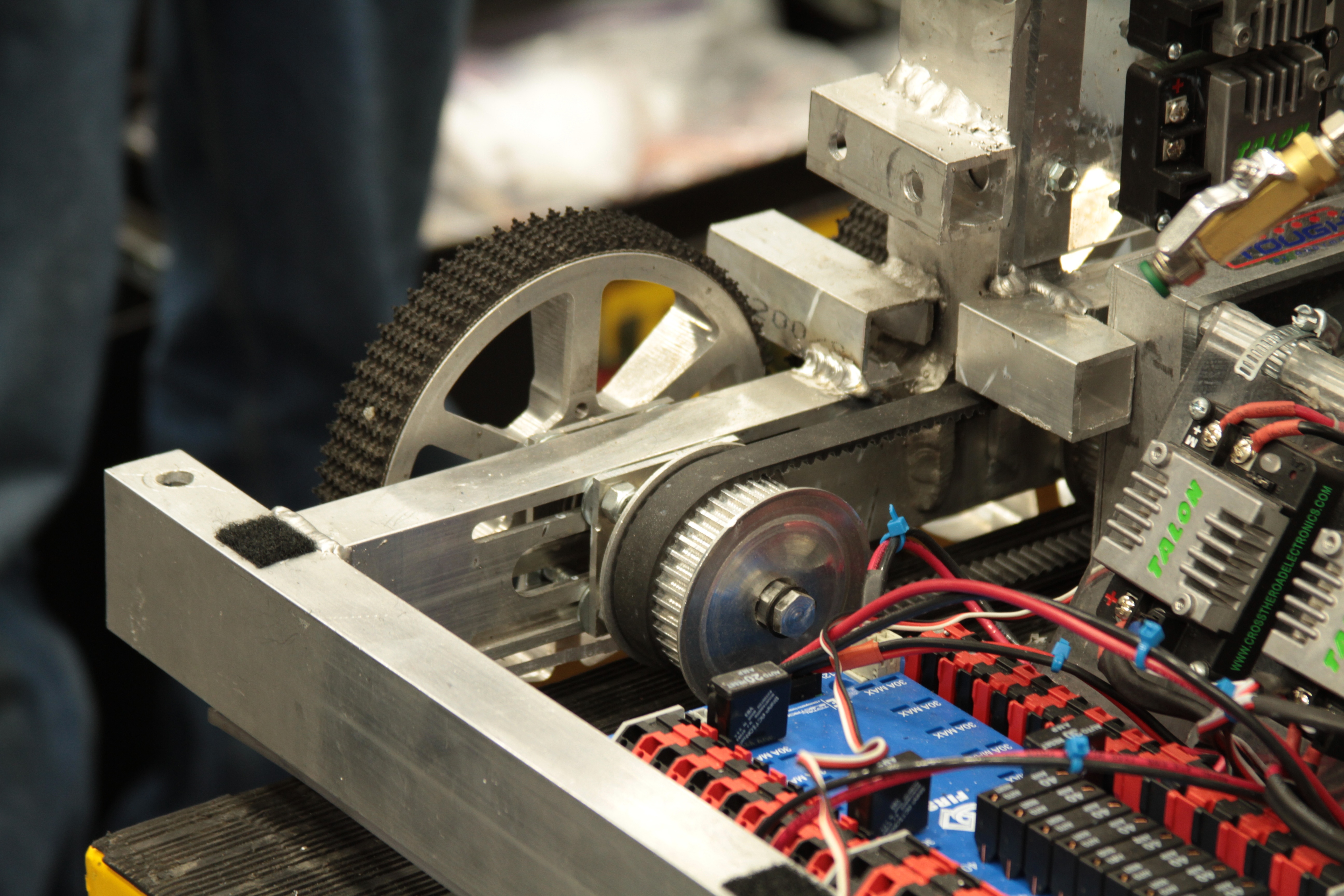 clever design closeup 3495