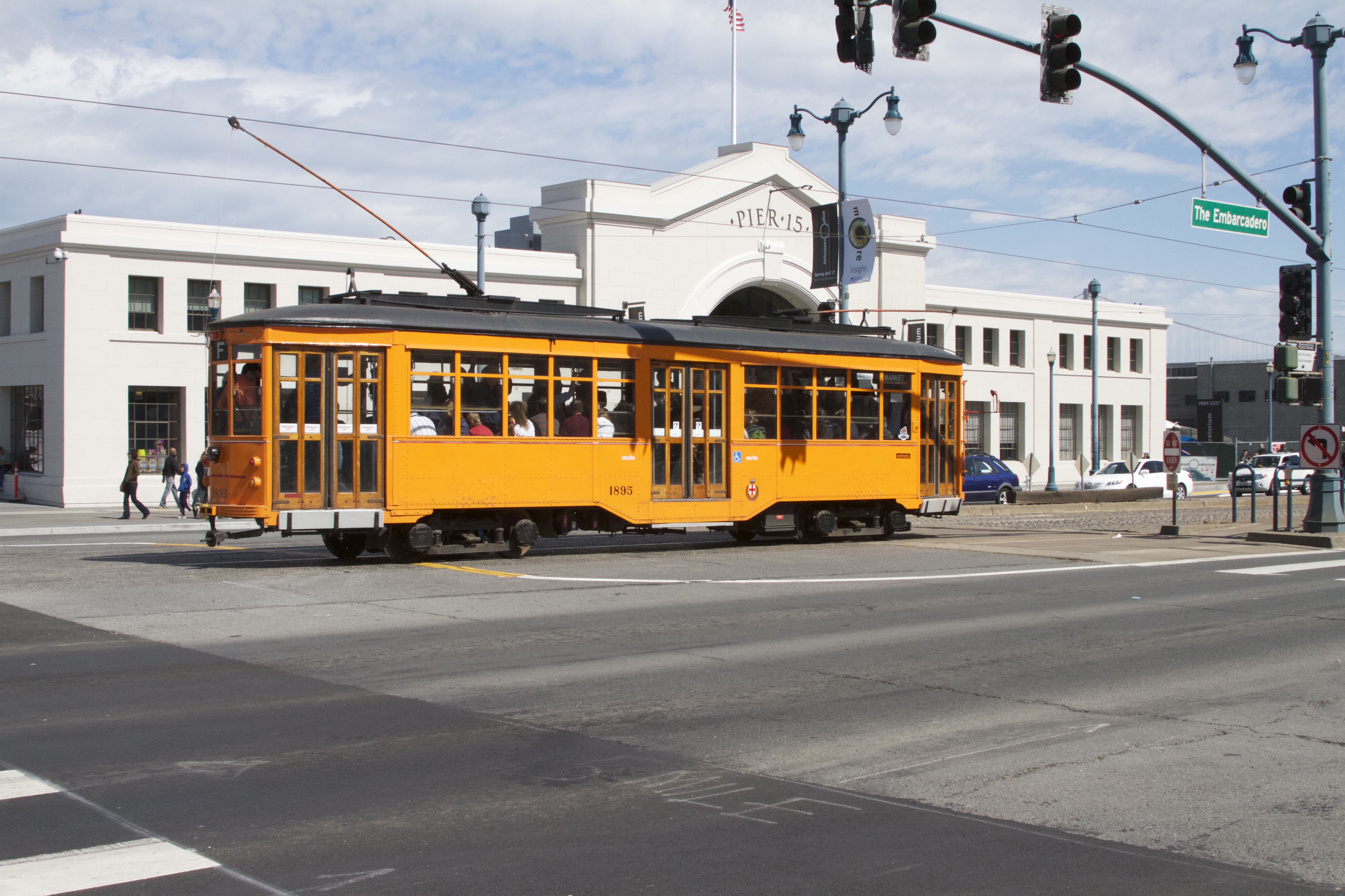 Vintage Street car in front of the Exploratorium