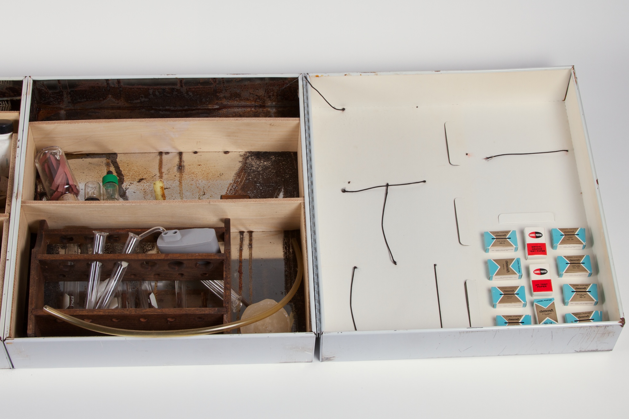 Vintage Chemistry Sets 3