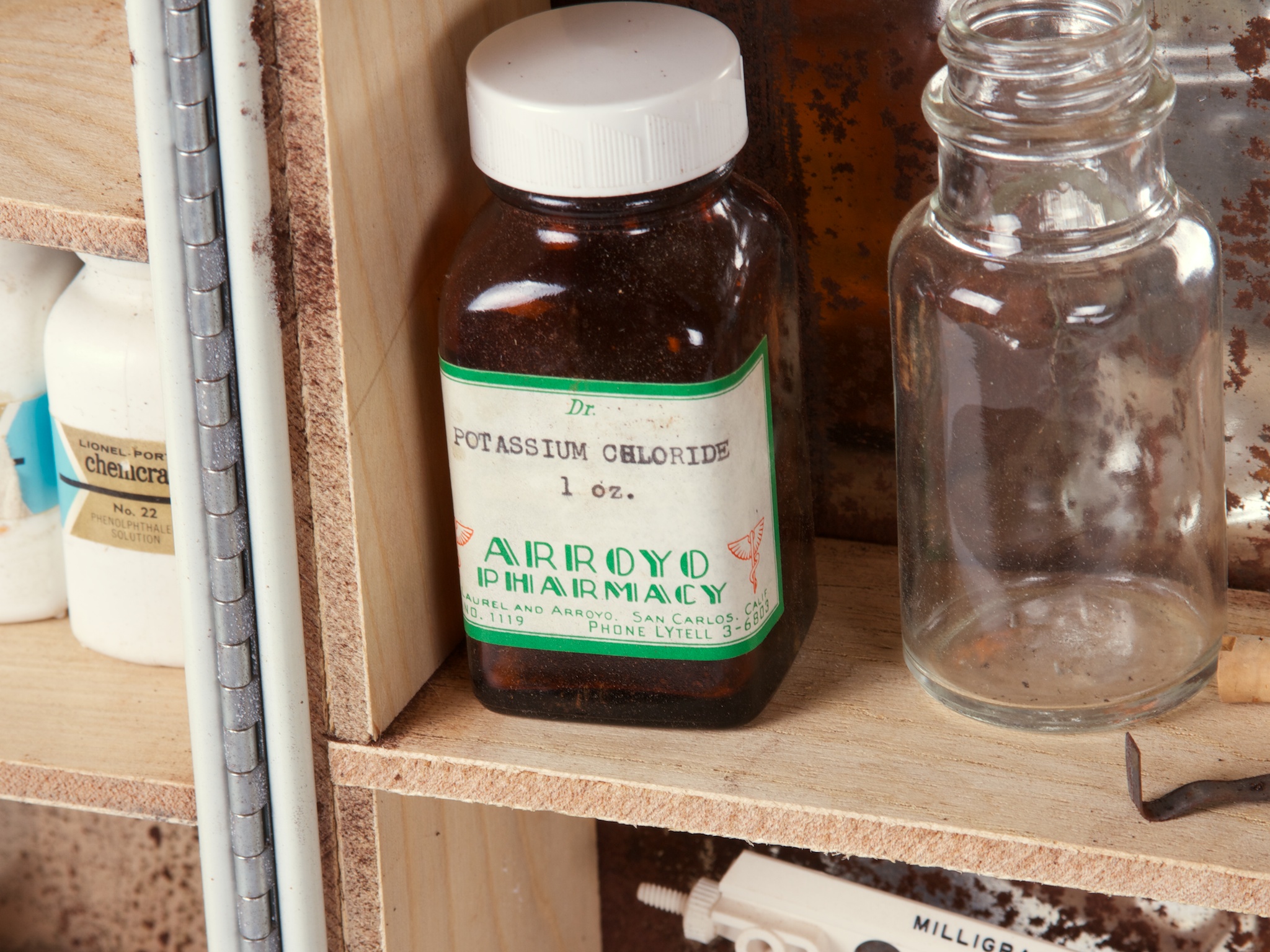 Vintage Chemistry Sets 24