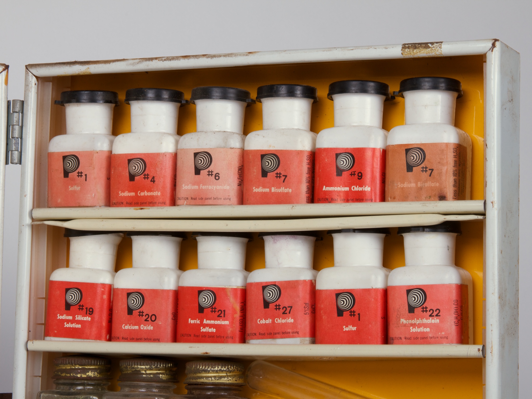 Vintage Chemistry Sets 39