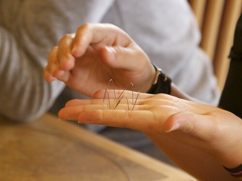 Playing with nitinol