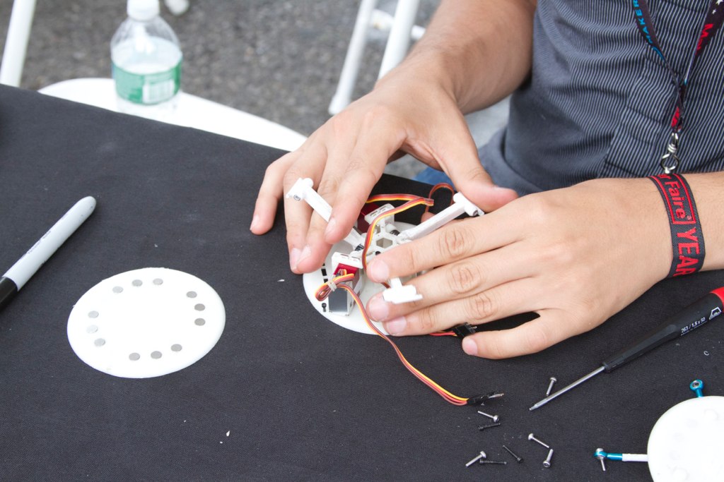 Gertie the jumping robot